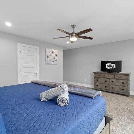 Villa Rebecca'S Downtown Luxury Living Clarksville Exterior foto