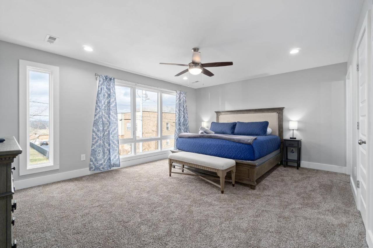 Villa Rebecca'S Downtown Luxury Living Clarksville Exterior foto