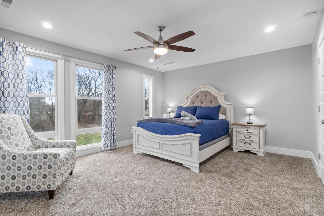 Villa Rebecca'S Downtown Luxury Living Clarksville Exterior foto