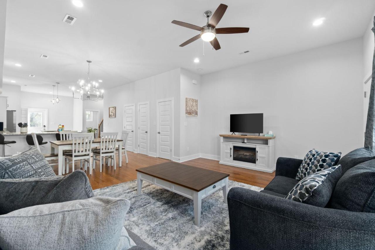 Villa Rebecca'S Downtown Luxury Living Clarksville Exterior foto
